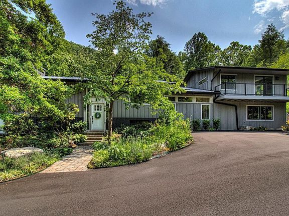 2nd image of 316 Lewis Clabo Rd