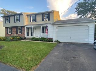 5695 Ellis Rd, Orchard Park, NY 14127
