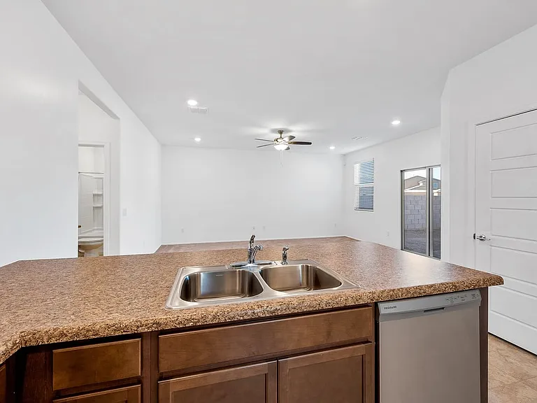 6330 S Crescent Peak Dr — Photo 12