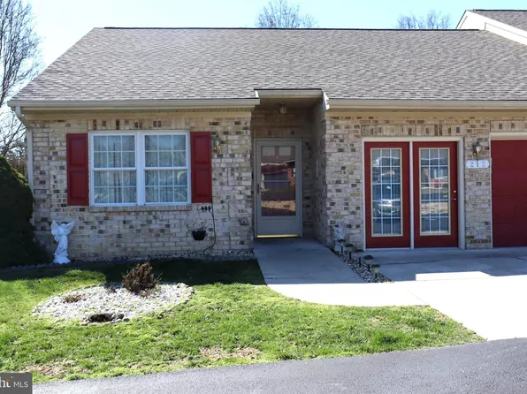 212 Sunbrook Ln #146, Hagerstown, MD 21742