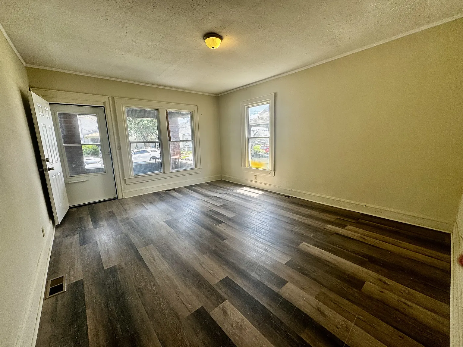 321 Berkeley Street - A — Photo 4