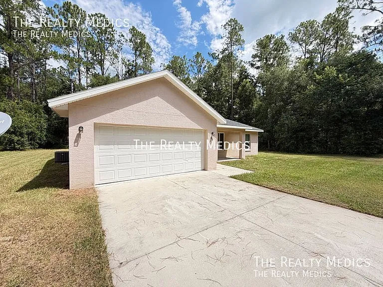 303 Sequoia Dr — Photo 2