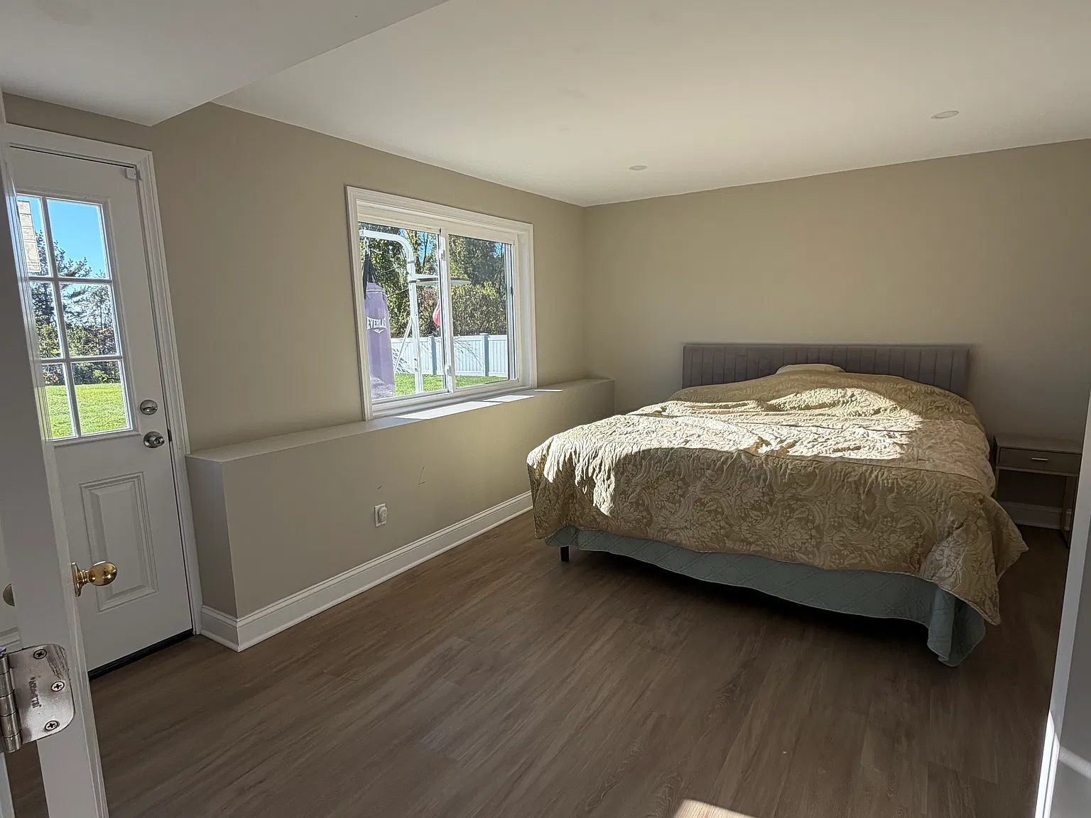 2 bed, 1200 sqft, $2,350 — Photo 4