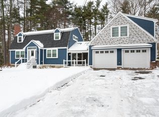54 Pollard Rd, Plaistow, NH 03865