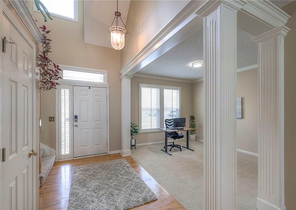 21709 W 99th St, Lenexa, KS 66220 | Zillow