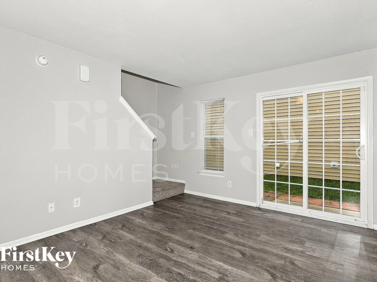 3 bed, 2.5 bath, 2181 sqft, $1,685 — Photo 3