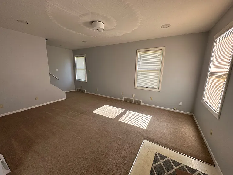 1444 Hyde Park Ave — Photo 6