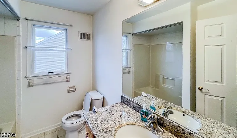 9 Collins Dr — Photo 11