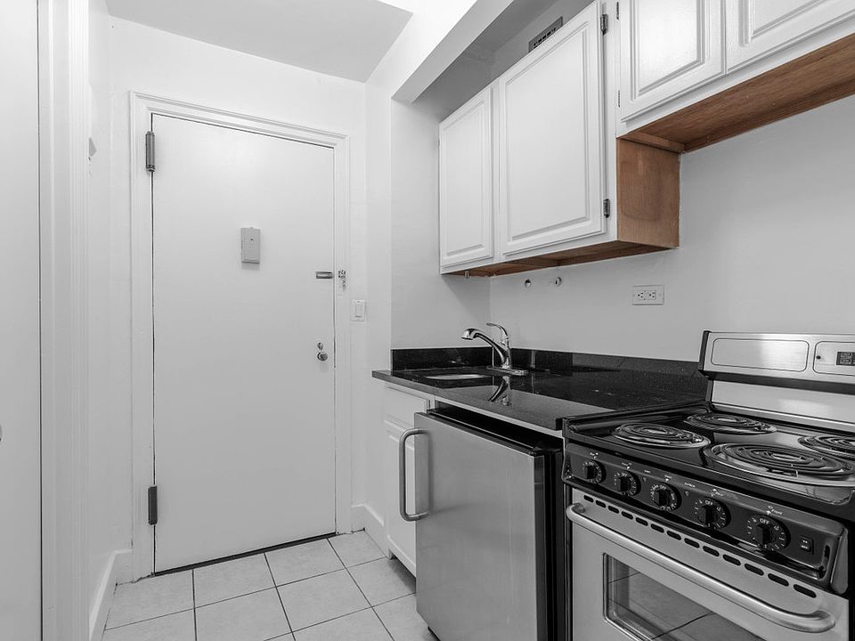 1st image of 310 E 44th St APT 823