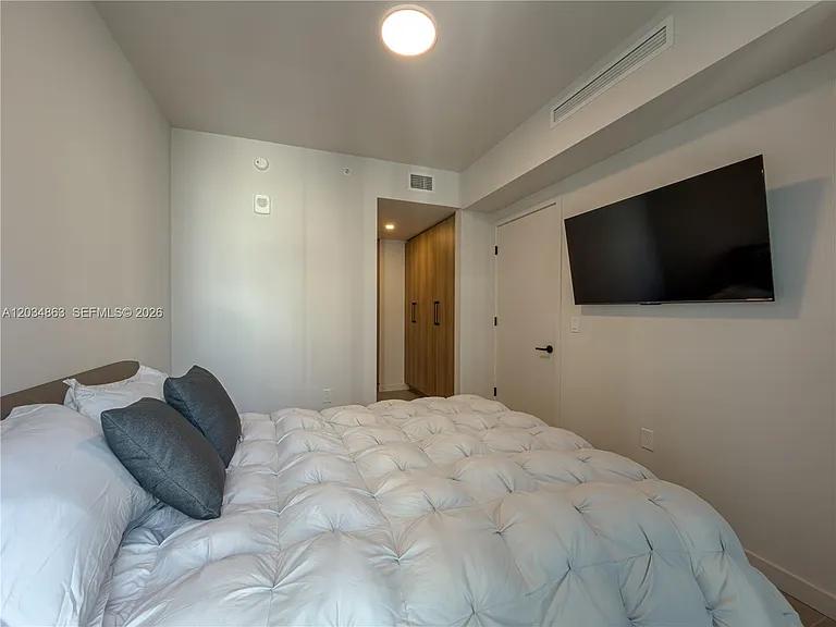 121 NE 5th St #2211 — Photo 14