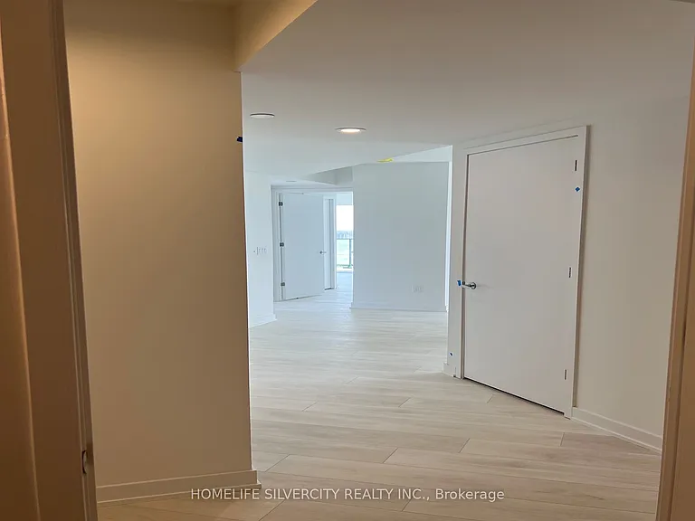 8 Tippett Rd #1205 — Photo 7