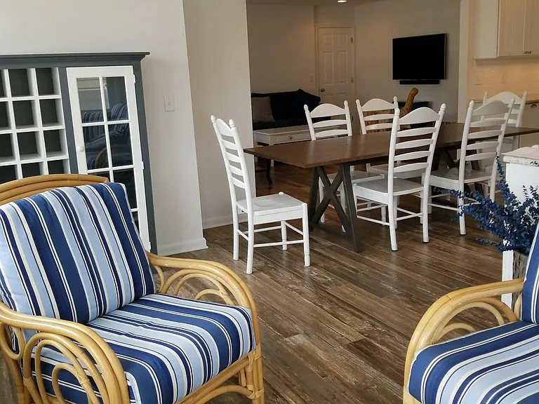 23 Dover Ave #1 — Photo 23