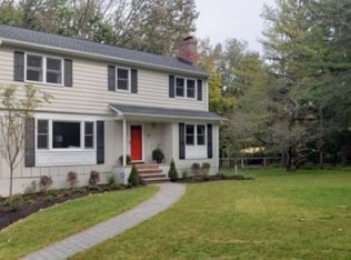 7 Mansfield Ct, Mendham, NJ 07945