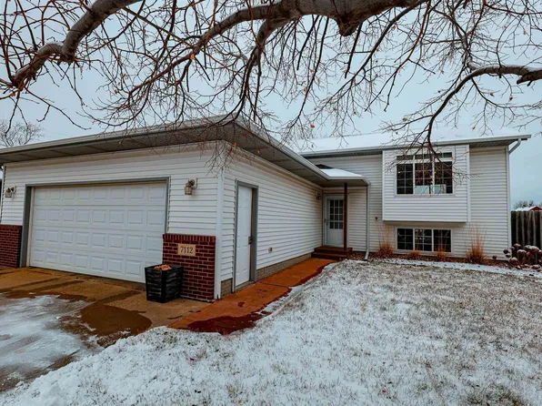7112 W 61st St, Sioux Falls, SD 57106