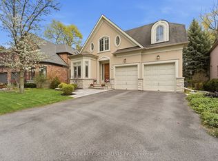 1722 The Pnes, Mississauga, ON L5J 4V5