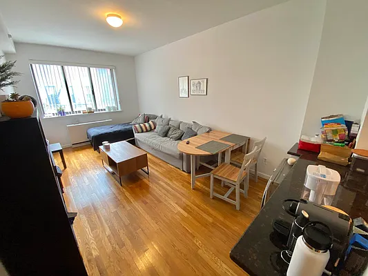 Rented by J PRESTON AND ASSOCIATES INC | media 10