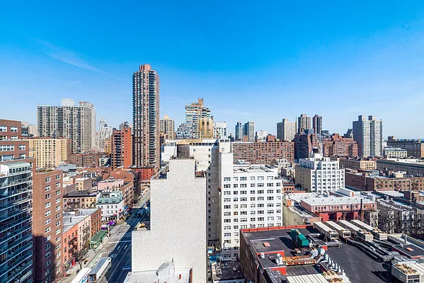 Sold by Douglas Elliman | media 33