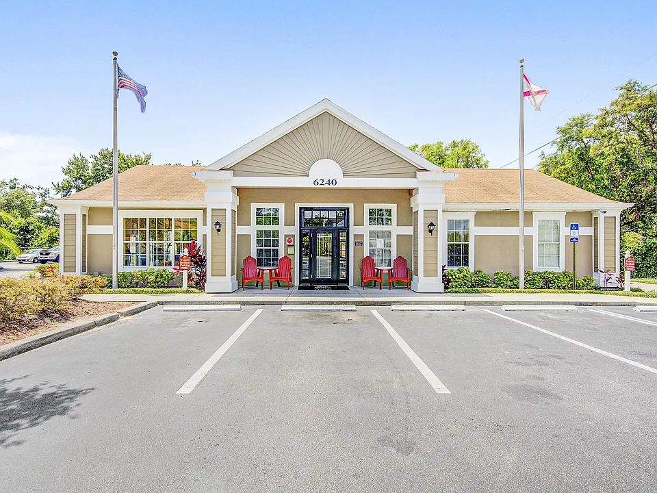 The Villas at Newport Landing