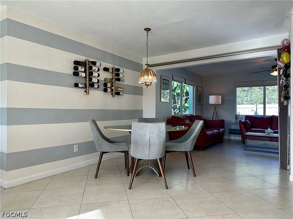 3 bed, 2.0 bath, 1548 sqft, $2,500 — Photo 4