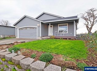 758 S Sunrise Dr, Jefferson, OR 97352