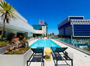 The William on Sunset, Los Angeles, CA 90028