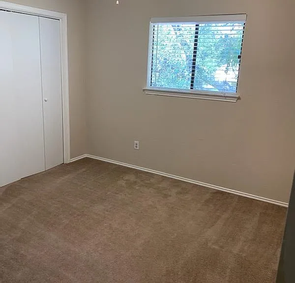Upstairs bedroom 2