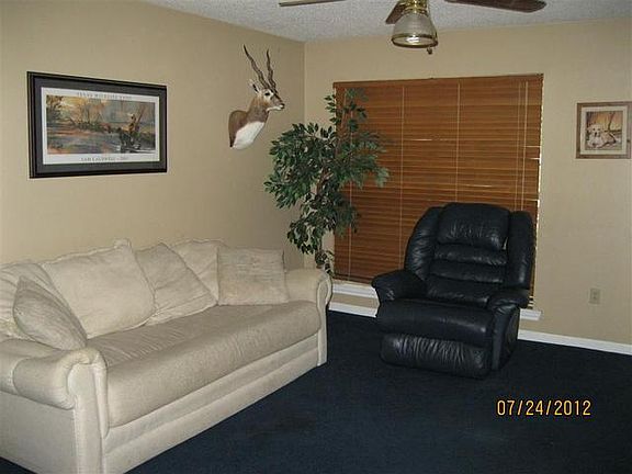 5th image of 914 Rock Oak St