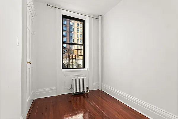 Rented by Sotheby's International Realty | media 18