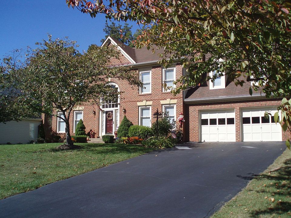 2nd image of 4404 Marquis Pl