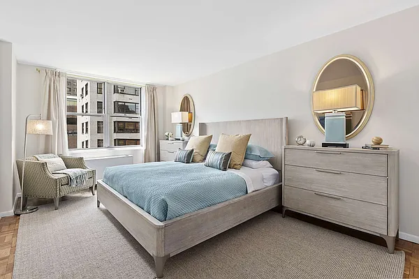 Sold by Compass | media 7