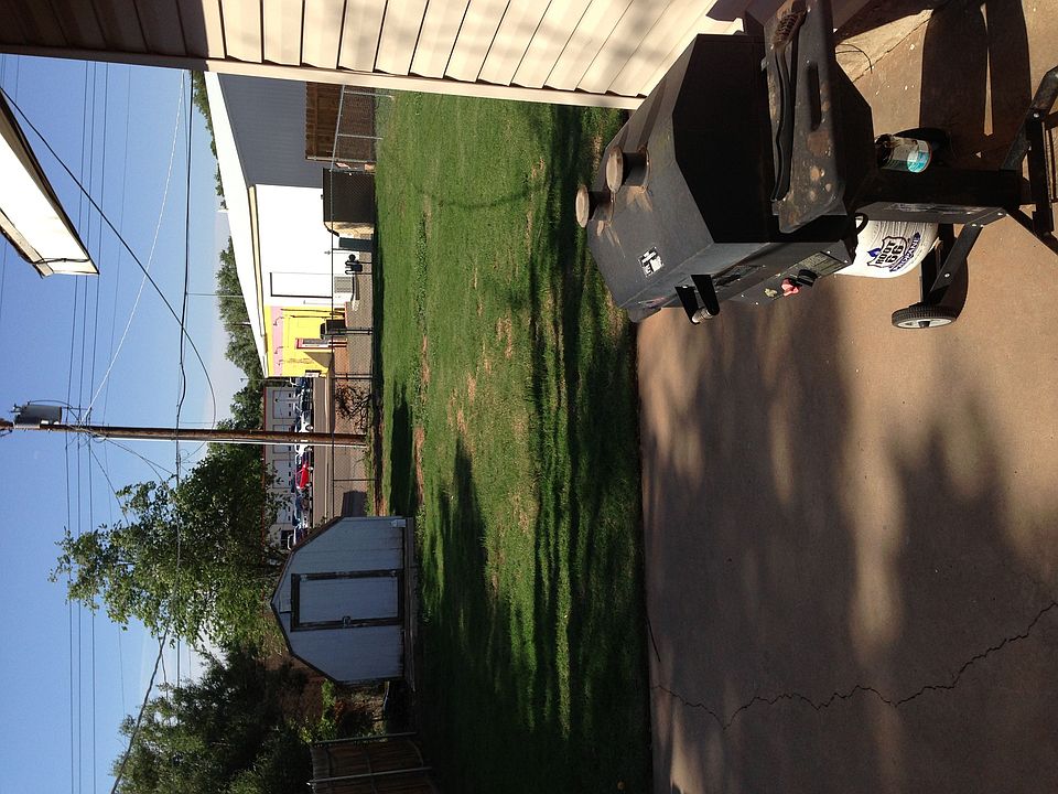 1st image of 1405 W Broadway Ave