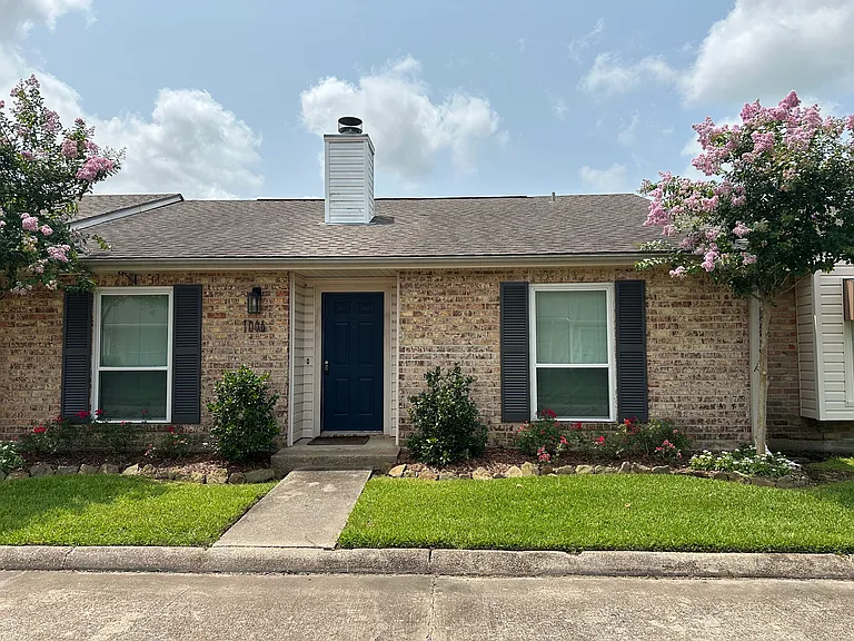 1008 Sunmeadow Dr — Photo 1