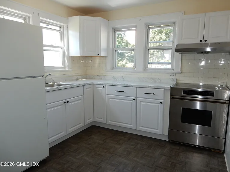 104 Hamilton Ave #1B — Photo 4