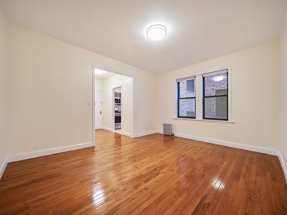 1st image of 222 Seaman Ave APT C5