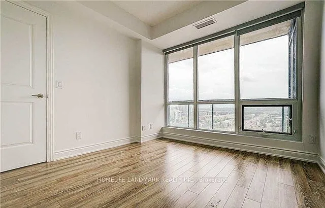 9088 Yonge St #1509 — Photo 5
