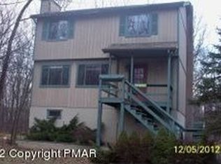 545 Westcolang Rd, Hawley, PA 18428