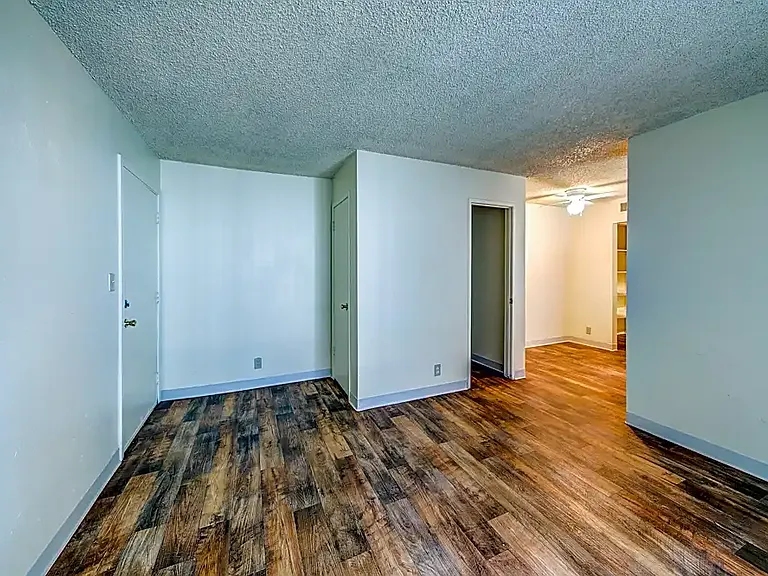 Lotus Landing Apartments — Photo 12
