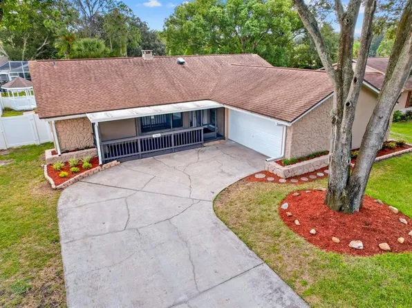 17606 Clovercreek Pl, Lutz, FL 33549