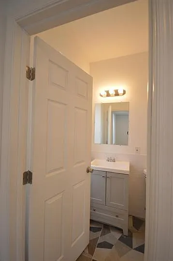 3131 1/2 Edgemont St #B — Photo 10