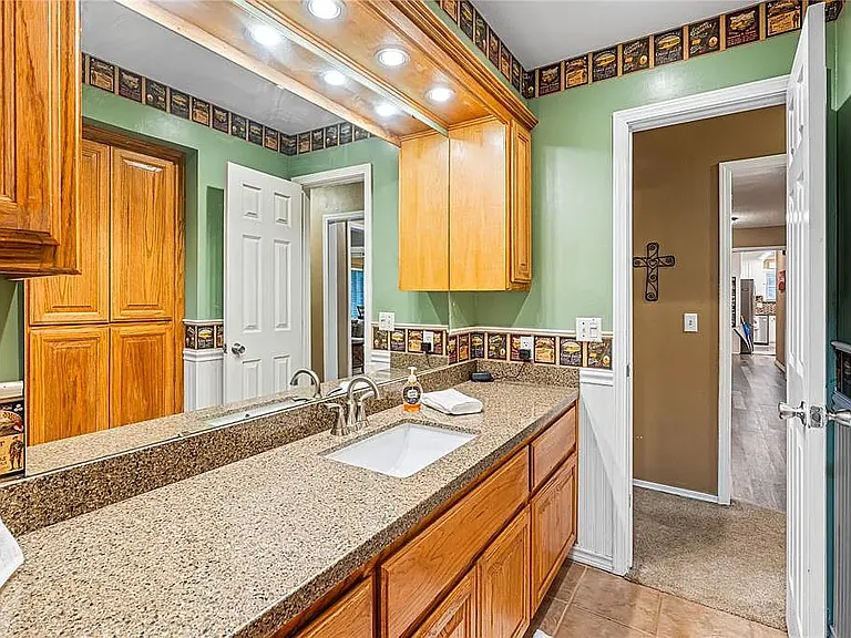 11521 Carriage Dr — Photo 23