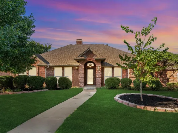 8717 Woodstair Dr, North Richland Hills, TX 76182