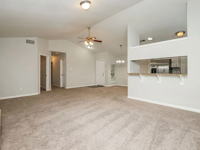 2730 Bear Springs Dr — Photo 7