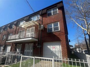 4002 147th St, Flushing, NY 11354