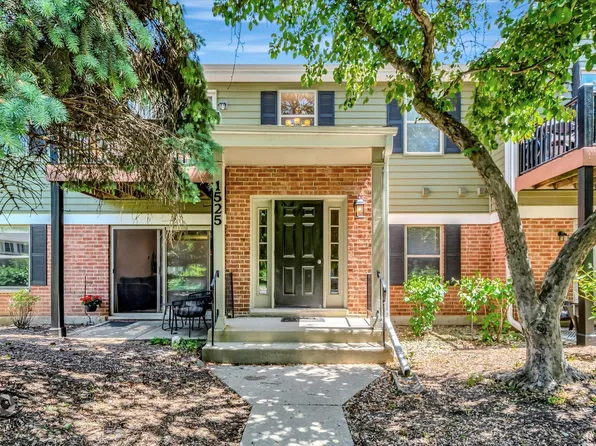 1525 Raymond Dr APT 103, Naperville, IL 60563