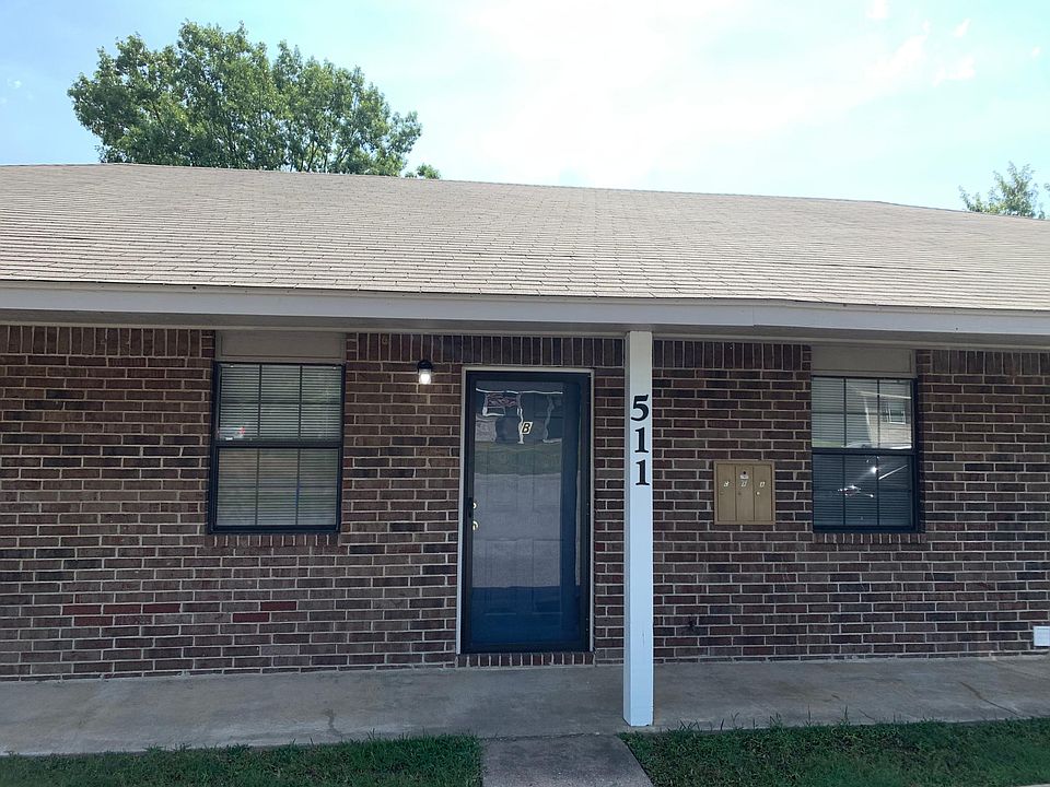 Triplex with no smoking and no pets.