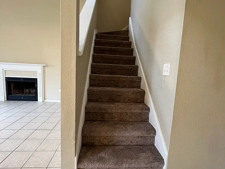 2366 Trafalgar Dr — Photo 11