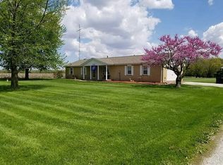 13090 Roberson Rd, Litchfield, IL 62056
