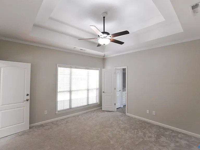 118 Canterbury Dr — Photo 9
