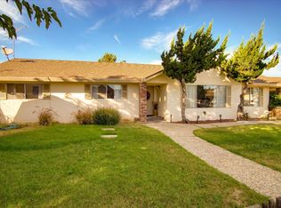 1777 Sunnyslope Ln, Hollister, CA