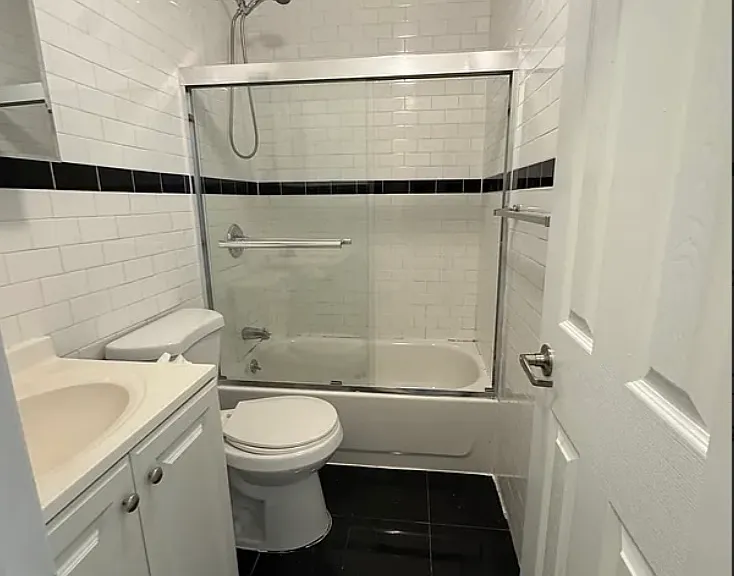 237 Henry St #2D — Photo 6